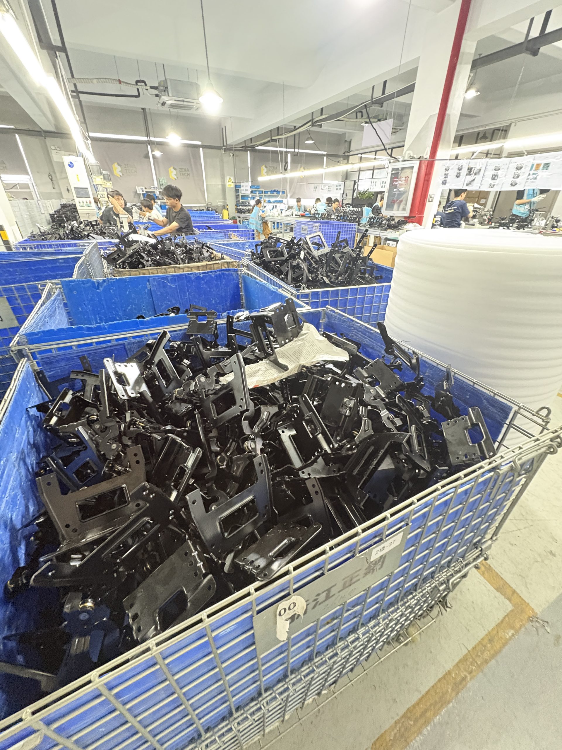 Bulk metal parts storage
